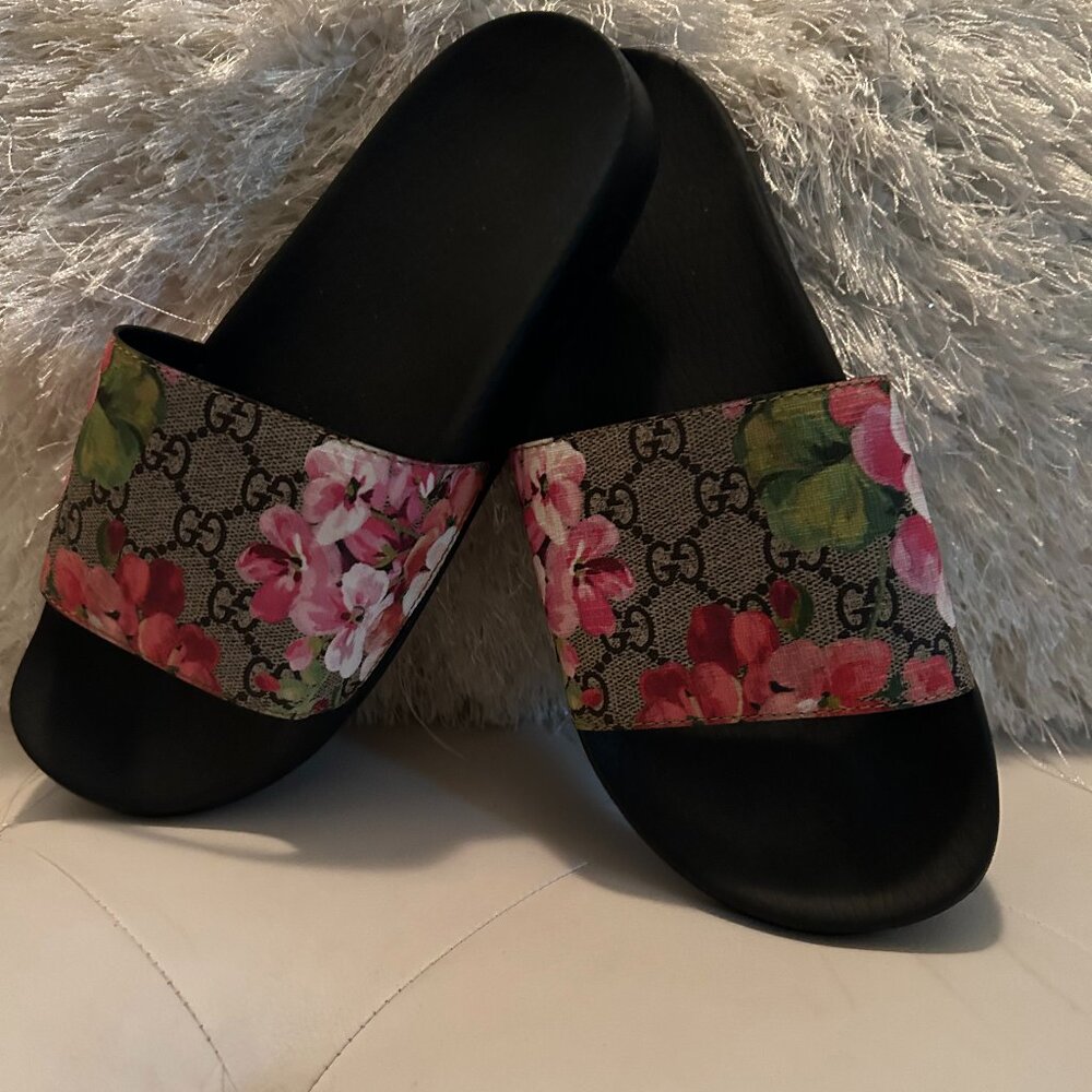 Women GG Pool Slides